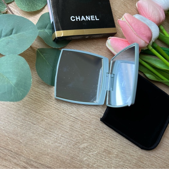 Chanel GREEN Mirror Double Facettes   ~NEW~  Limited Edition - Picture 5 of 12